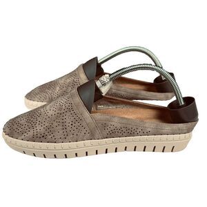 Easy Street Womens Karana Comfort Mules Natural Size 7 Slip Ons‎